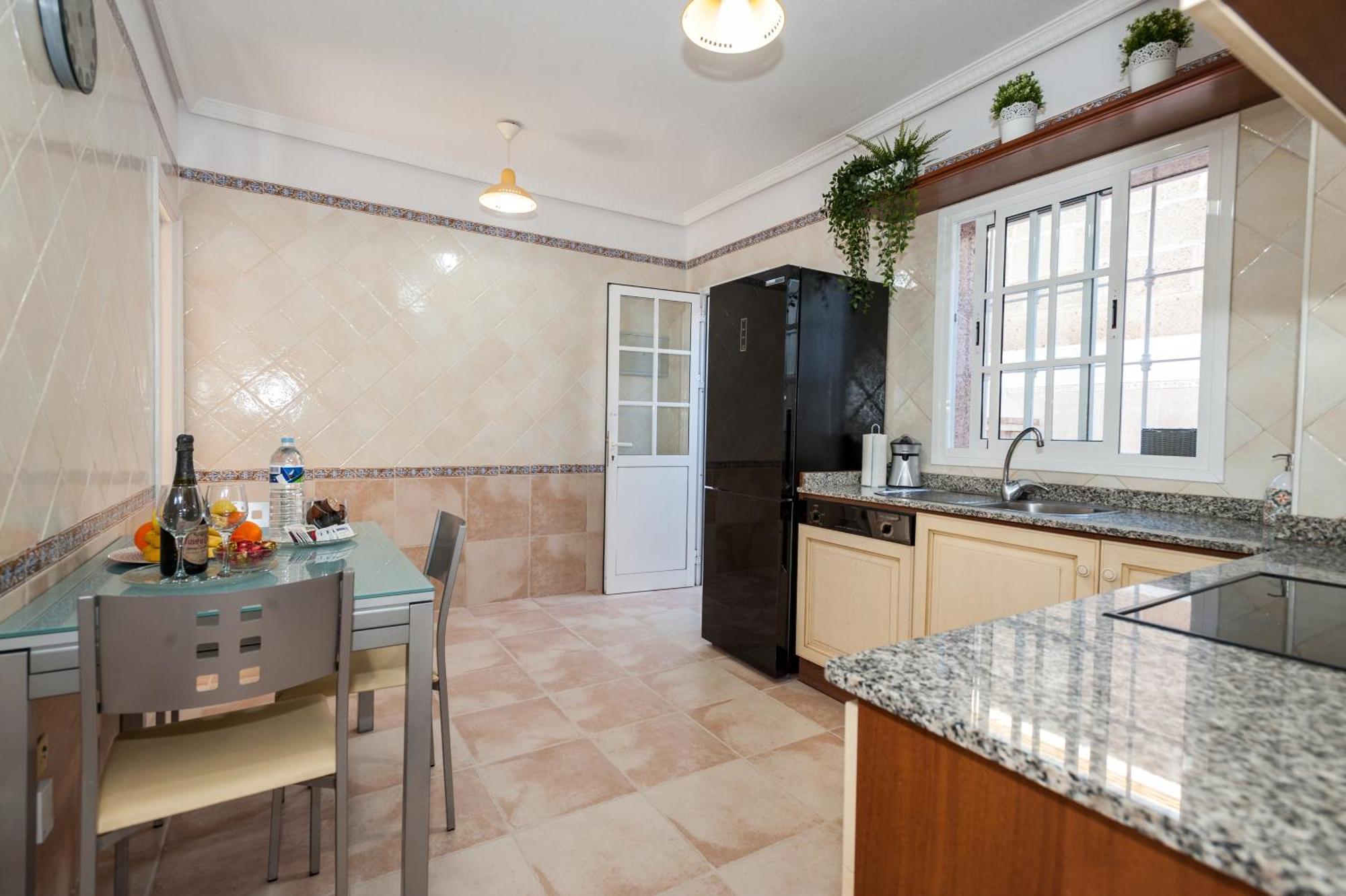 Villa Vanesa Luxury Private Villa With A Heated Pool, 4 Bedrooms And 4 Bathrooms Costa Adeje Dış mekan fotoğraf