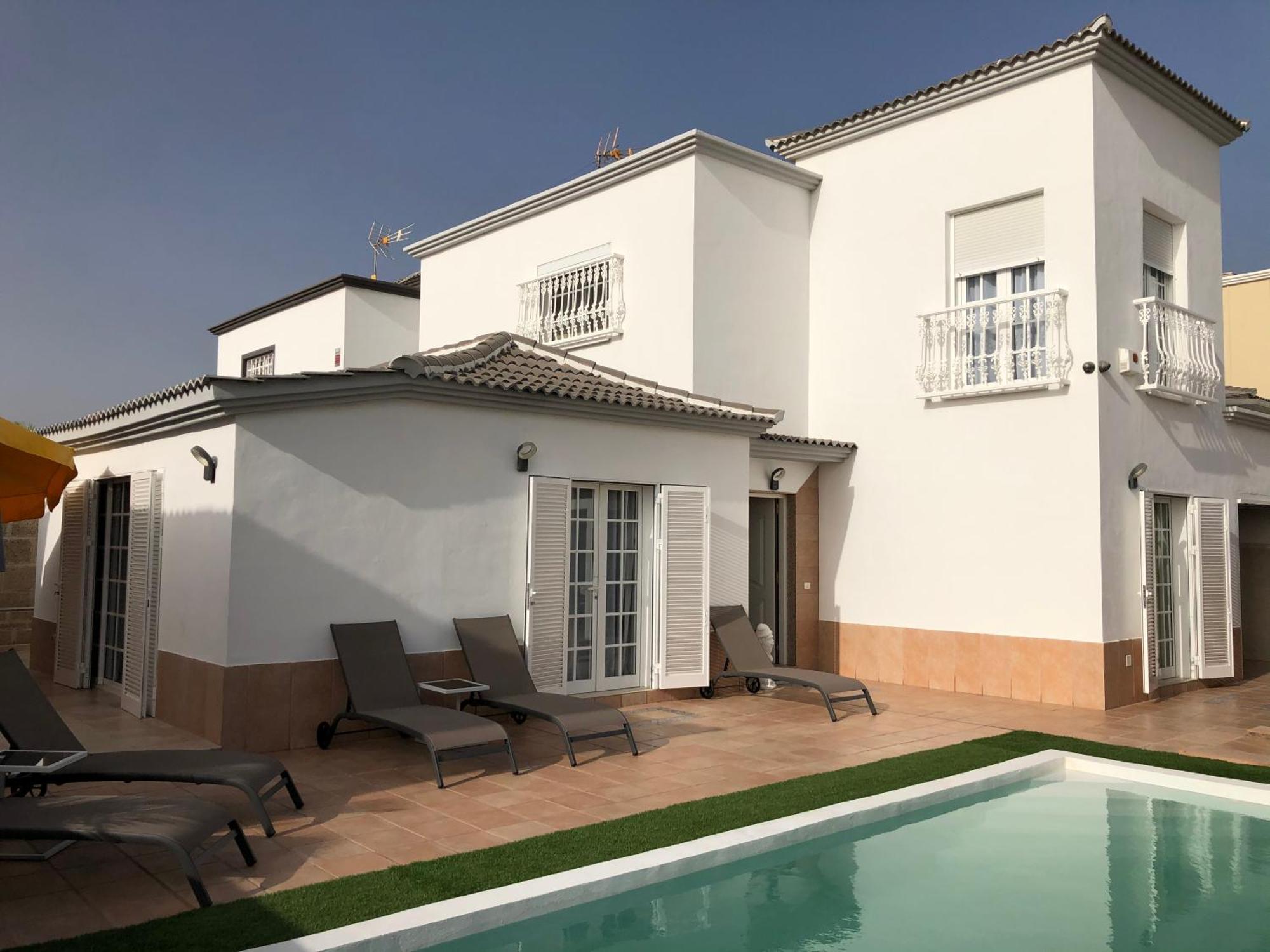 Villa Vanesa Luxury Private Villa With A Heated Pool, 4 Bedrooms And 4 Bathrooms Costa Adeje Dış mekan fotoğraf