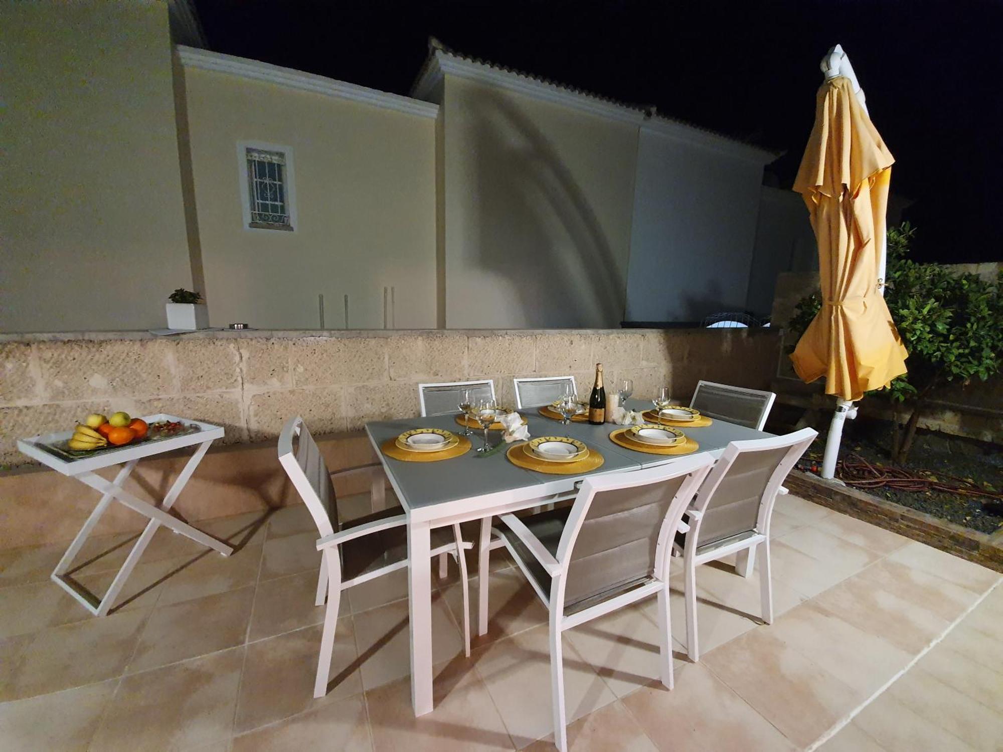 Villa Vanesa Luxury Private Villa With A Heated Pool, 4 Bedrooms And 4 Bathrooms Costa Adeje Dış mekan fotoğraf