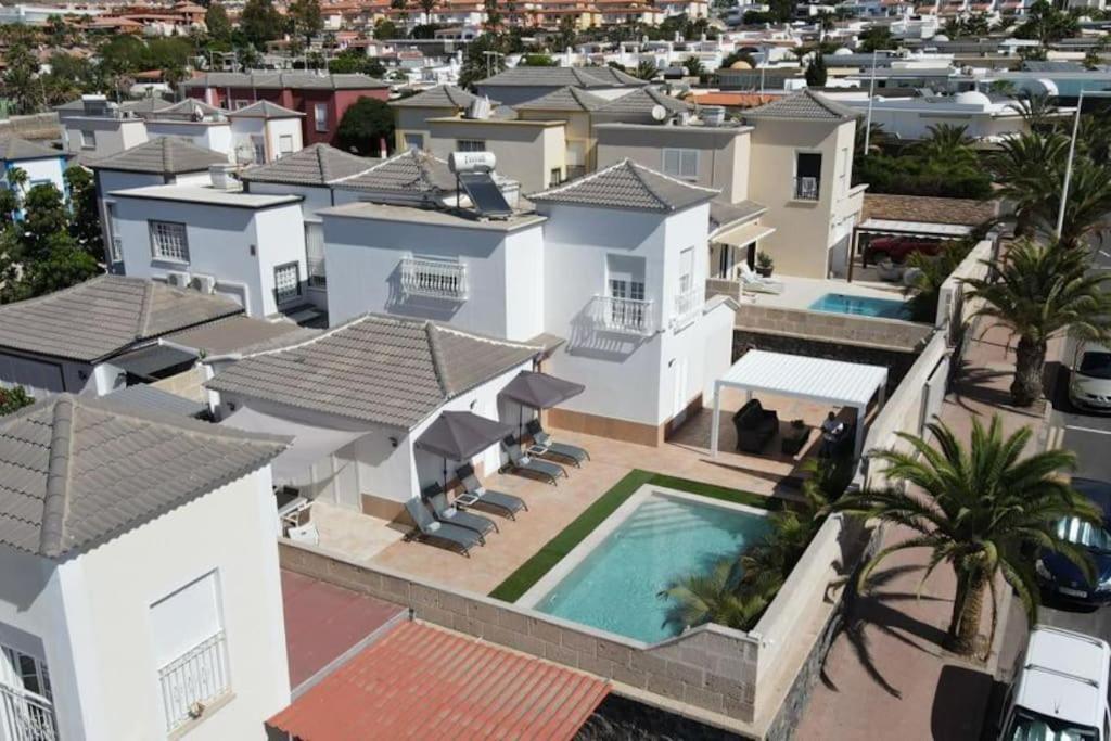 Villa Vanesa Luxury Private Villa With A Heated Pool, 4 Bedrooms And 4 Bathrooms Costa Adeje Dış mekan fotoğraf