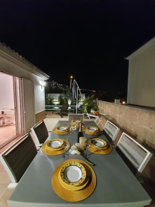 Villa Vanesa Luxury Private Villa With A Heated Pool, 4 Bedrooms And 4 Bathrooms Costa Adeje Dış mekan fotoğraf
