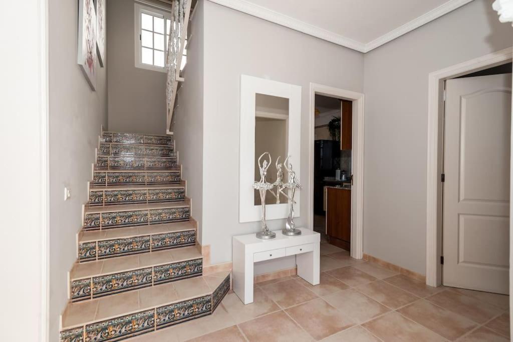 Villa Vanesa Luxury Private Villa With A Heated Pool, 4 Bedrooms And 4 Bathrooms Costa Adeje Dış mekan fotoğraf